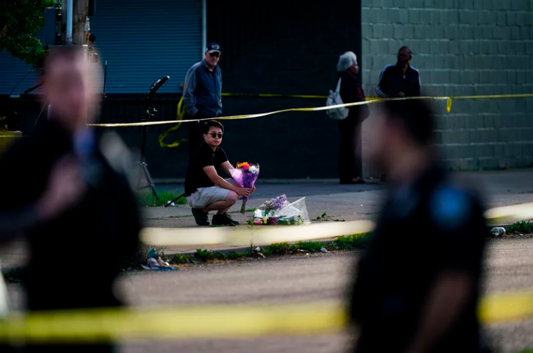 Screen shot of article photo: It's 21 Weeks Into the Year and America Has Already Seen 213 Mass Shootings